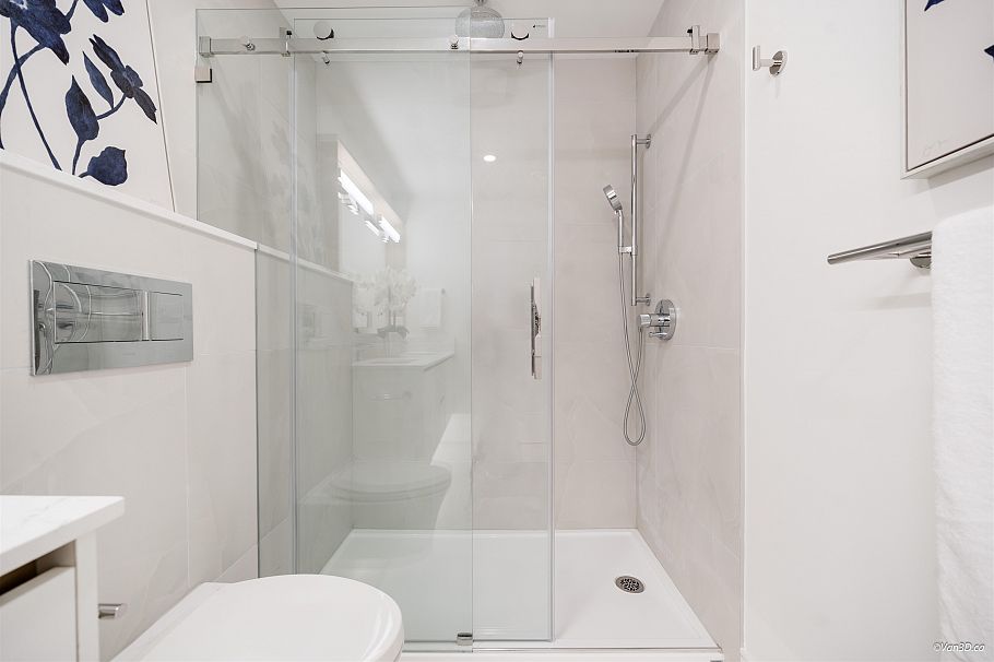 105 918 W 32nd Avenue Vancouver, BC - 32