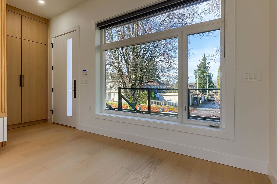 4670 Todd Street Vancouver, BC - 5