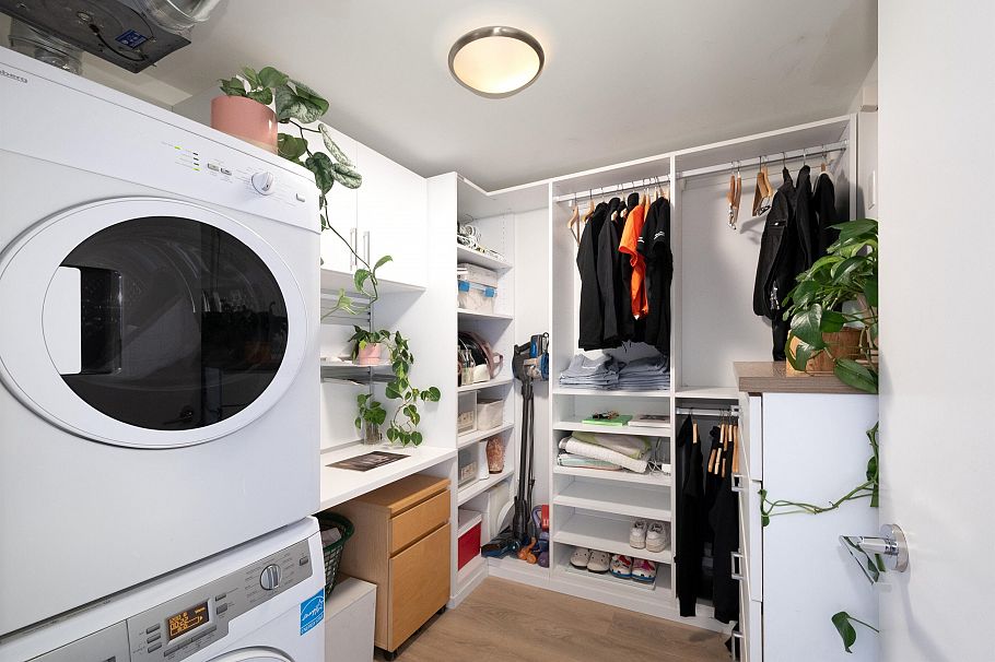 208 1788 Columbia Street Vancouver, BC - 17