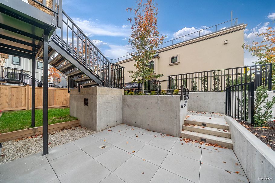 110 918 W 32nd Avenue Vancouver, BC - 36