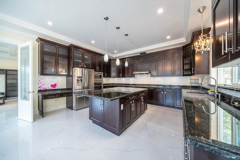 6830 Vivian Street Vancouver, BC - 8