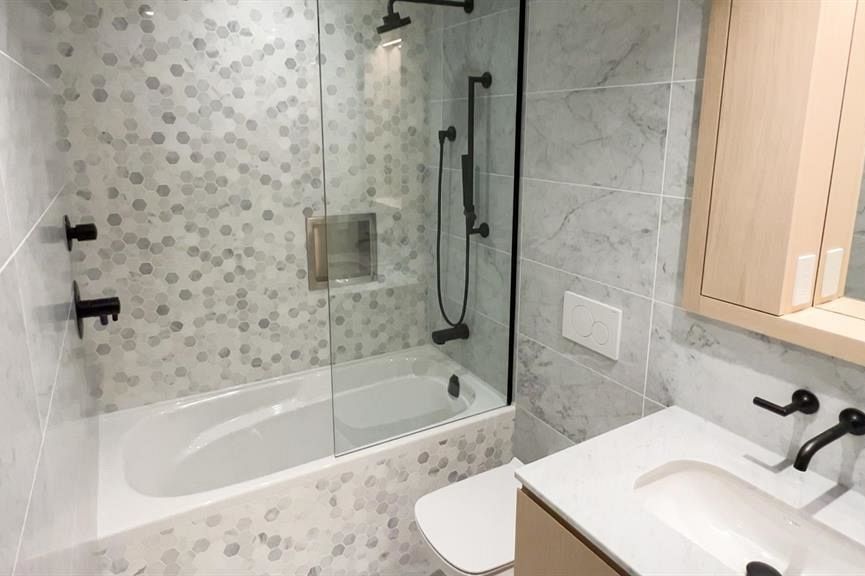 506 1365 Davie Street Vancouver, BC - 9