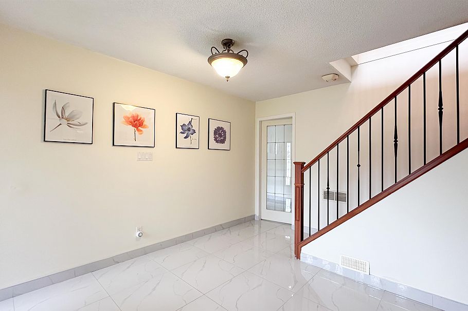 4455 Jerome Place North Vancouver, BC - 6