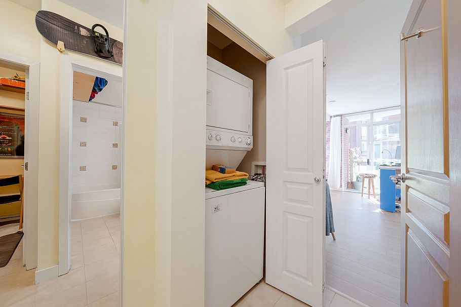 420 4028 Knight Street Vancouver, BC - 16