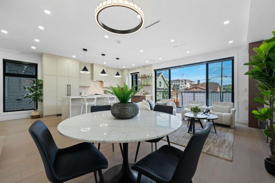 3 2282 E 8th Avenue Vancouver, BC - 12