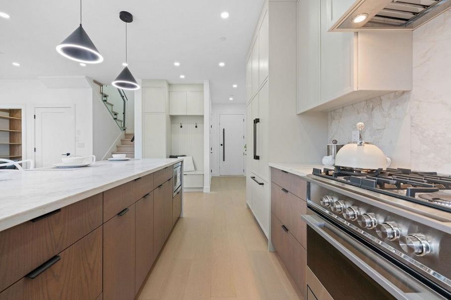 3 2282 E 8th Avenue Vancouver, BC - 7