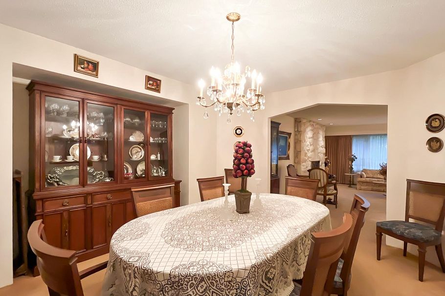 4680 W 15th Avenue Vancouver, BC - 13