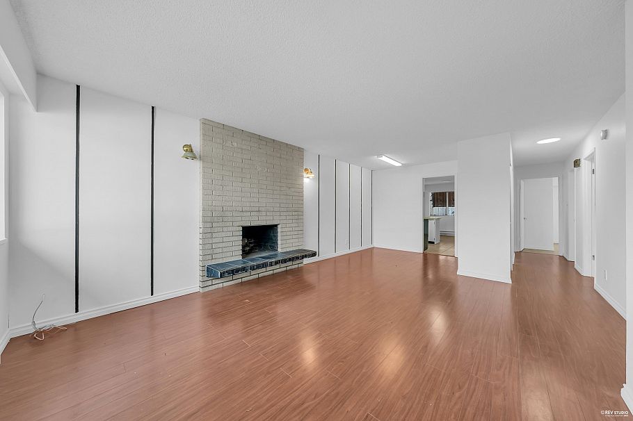 7511 Main Street Vancouver, BC - 23