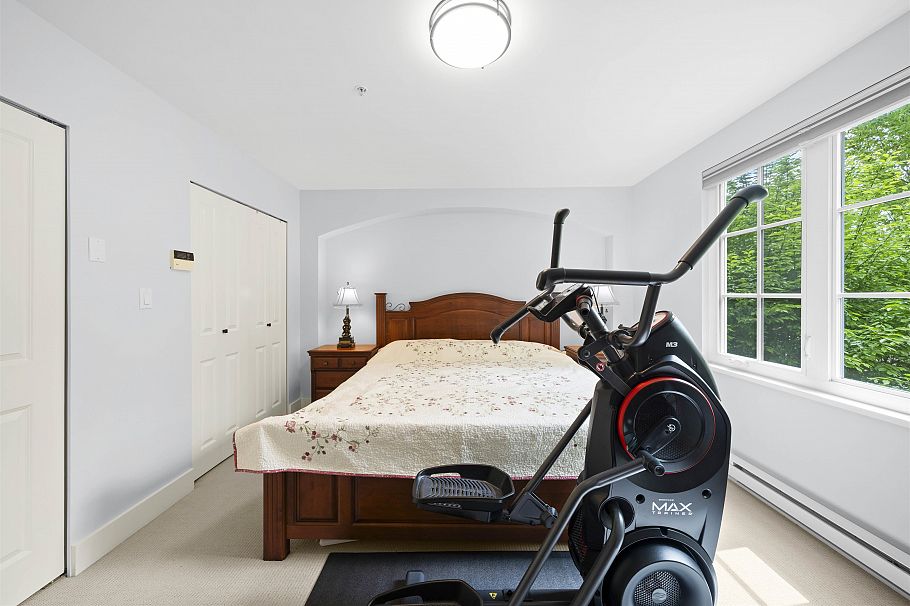 3711 W 11th Avenue Vancouver, BC - 20