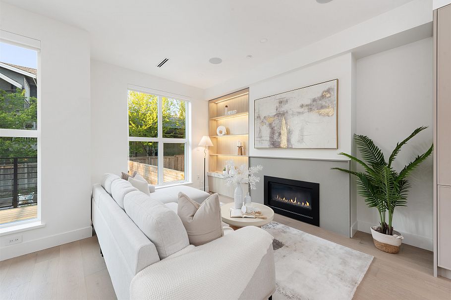 1493 W 52nd Avenue Vancouver, BC - 8