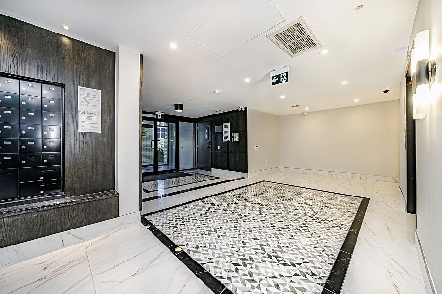 104 5007 Ash Street Vancouver, BC - 6