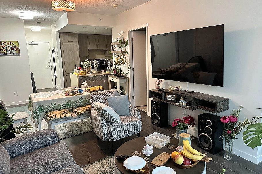 504 5598 Ormidale Street Vancouver, BC - 1