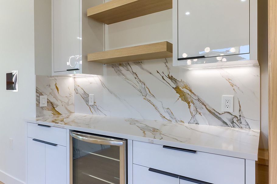 4670 Todd Street Vancouver, BC - 10