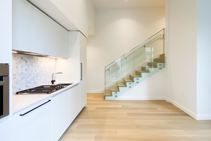 506 1365 Davie Street Vancouver, BC - 5