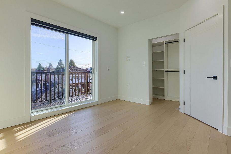 4670 Todd Street Vancouver, BC - 21