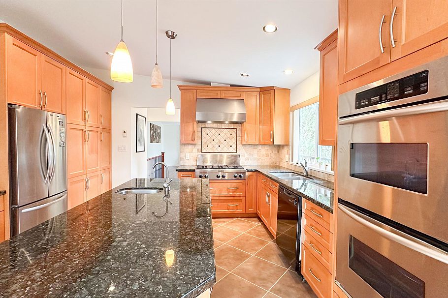 4455 Jerome Place North Vancouver, BC - 24