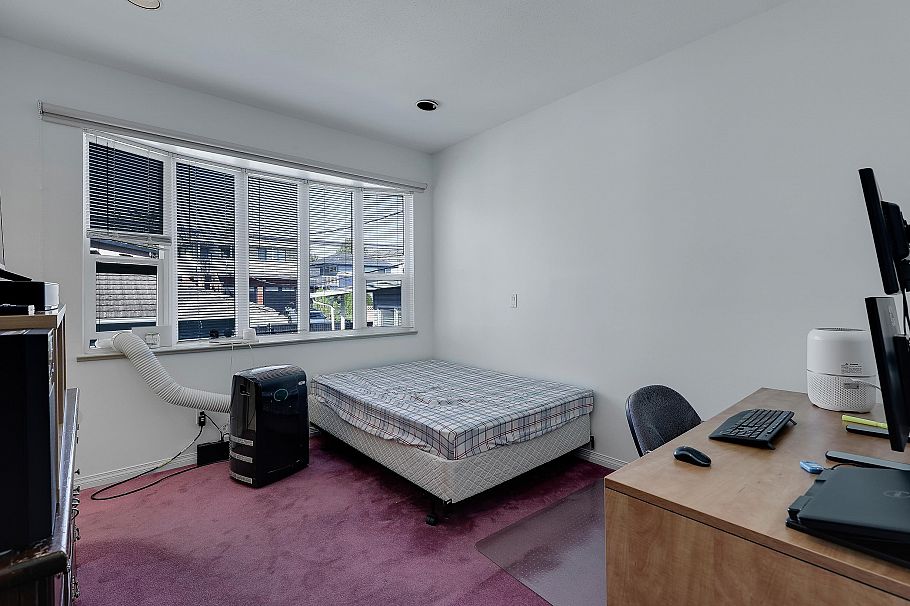 1257 E 60th Avenue Vancouver, BC - 17