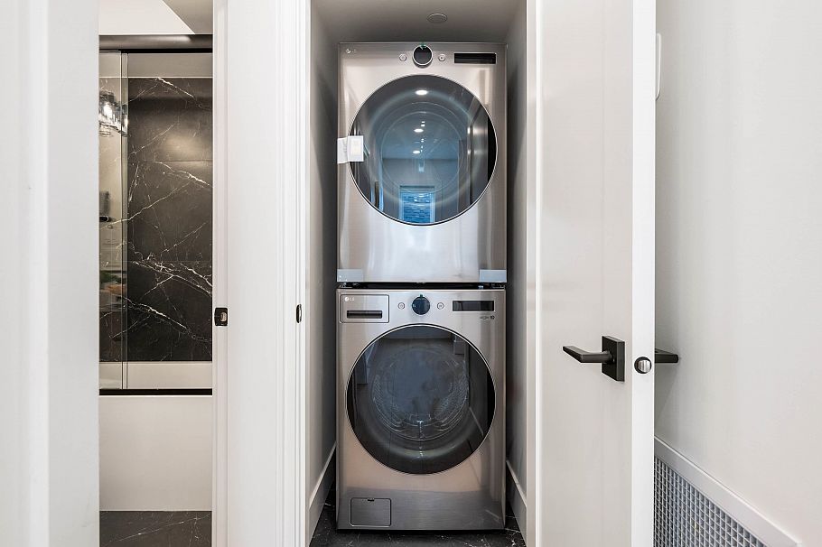 3 3065 Charles Street Vancouver, BC - 34