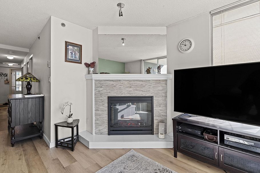 503 1771 Nelson Street Vancouver, BC - 2