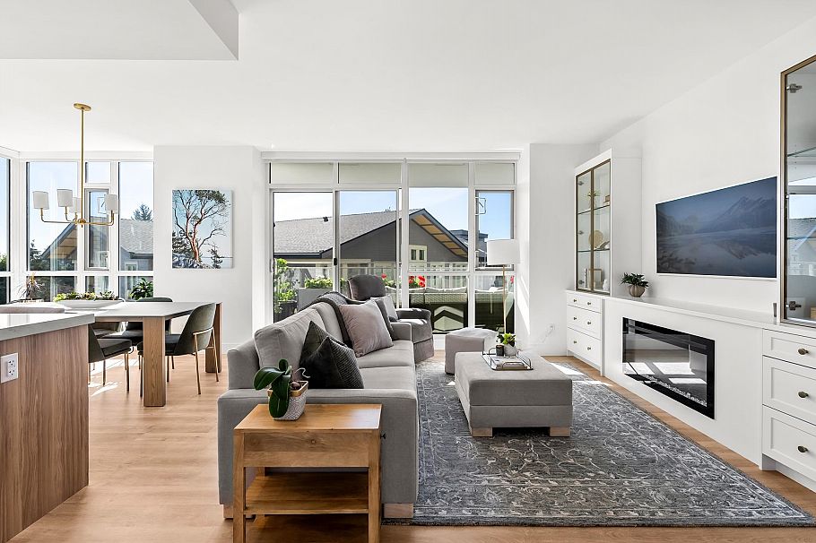 605 2325 Emery Court North Vancouver, BC - 1