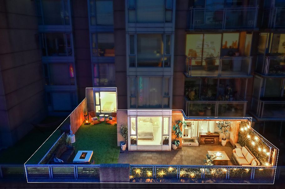 312 555 Abbott Street Vancouver, BC - 24