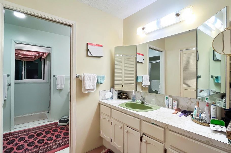 4680 W 15th Avenue Vancouver, BC - 28