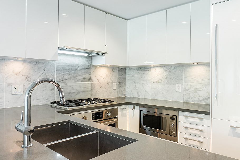 212 5638 Birney Avenue Vancouver, BC - 4