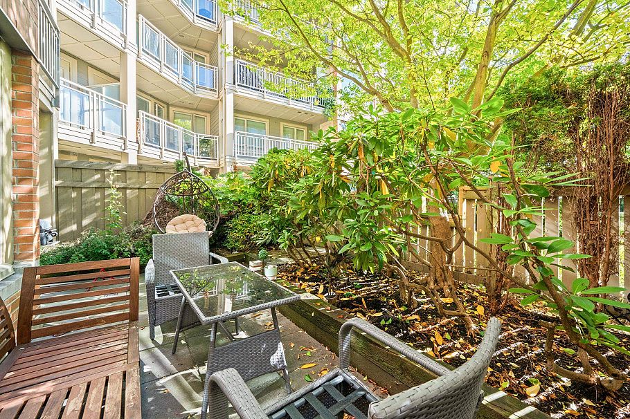 127 119 W 22nd Street North Vancouver, BC - 13