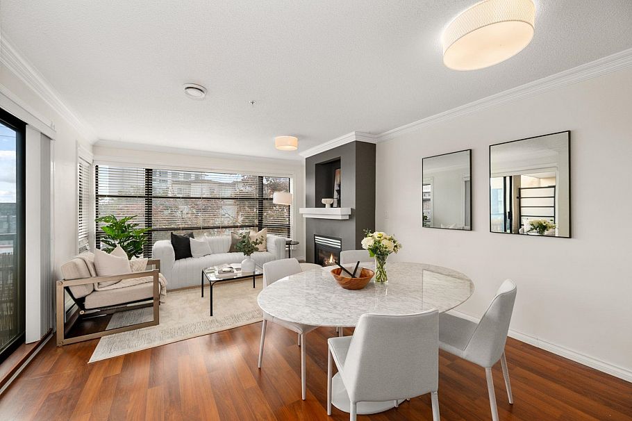 301 124 W 3rd Street North Vancouver, BC - 4