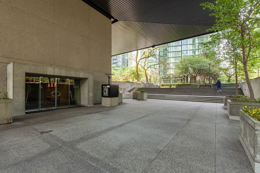 913 1333 W Georgia Street Vancouver, BC - 23