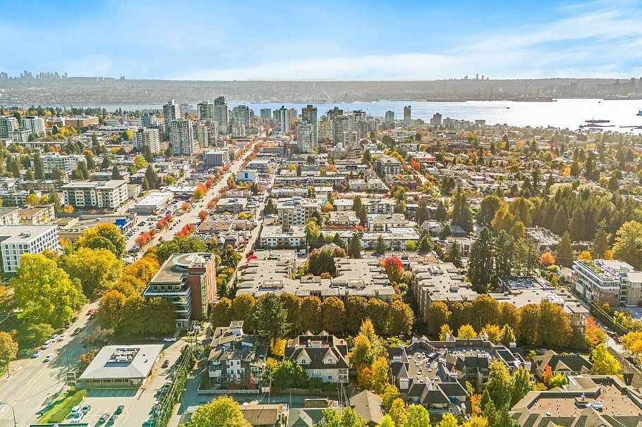 127 119 W 22nd Street North Vancouver, BC - 21