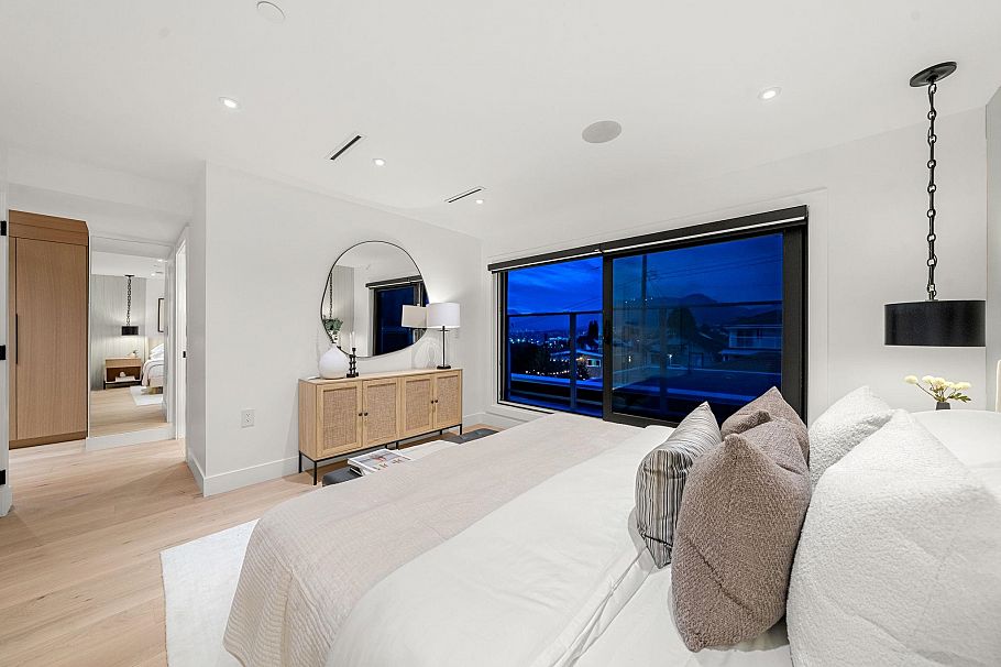 3679 Pandora Street Vancouver, BC - 19