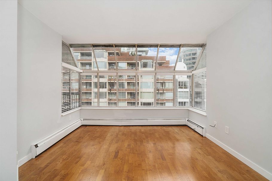 808 1333 Hornby Street Vancouver, BC - 9