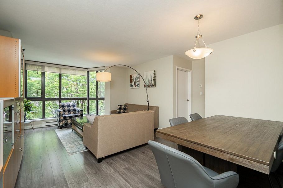 304 488 Helmcken Street Vancouver, BC - 3