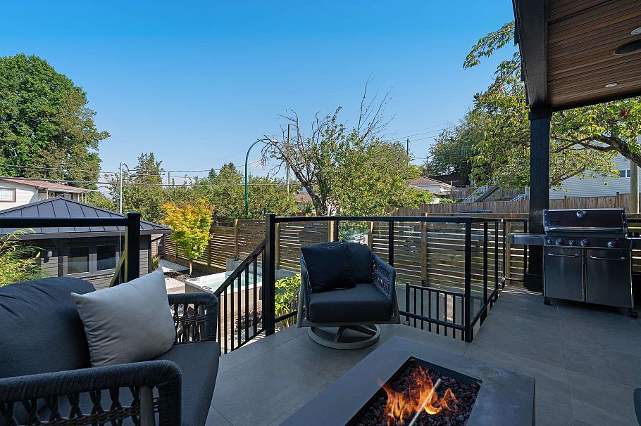 575 E 22nd Avenue Vancouver, BC - 28