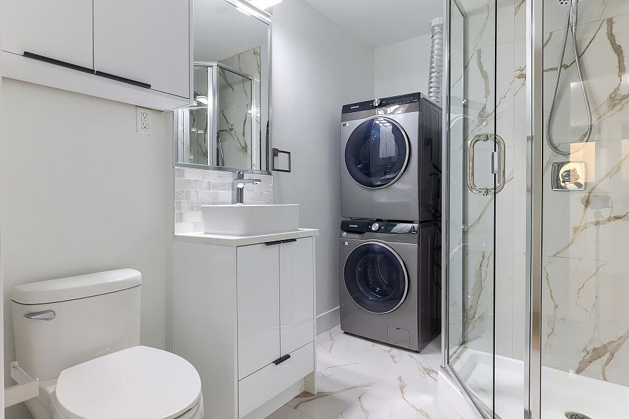 4670 Todd Street Vancouver, BC - 37