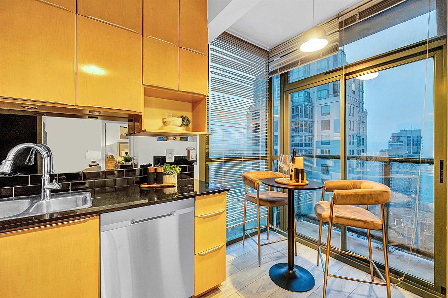 2507 1239 W Georgia Street Vancouver, BC - 17