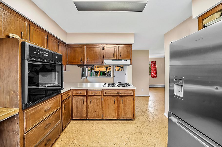 645 Baycrest Drive North Vancouver, BC - 16