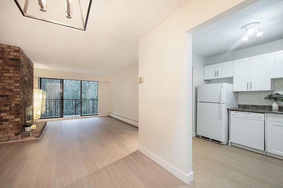 307 1385 Draycott Road North Vancouver, BC - 11