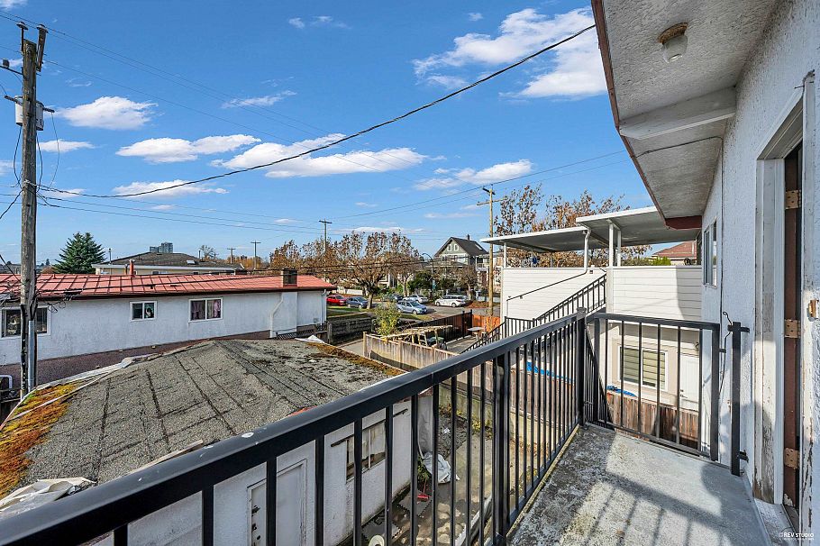 7511 Main Street Vancouver, BC - 22