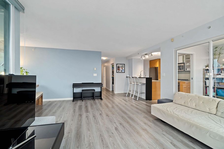 2303 33 Smithe Street Vancouver, BC - 10