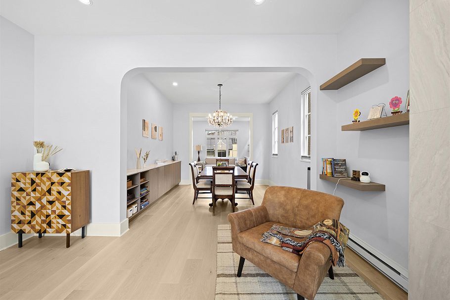 3711 W 11th Avenue Vancouver, BC - 8