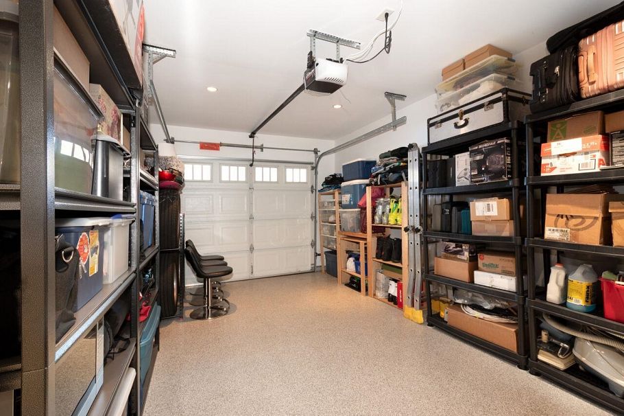 250 E 10th Street North Vancouver, BC - 32