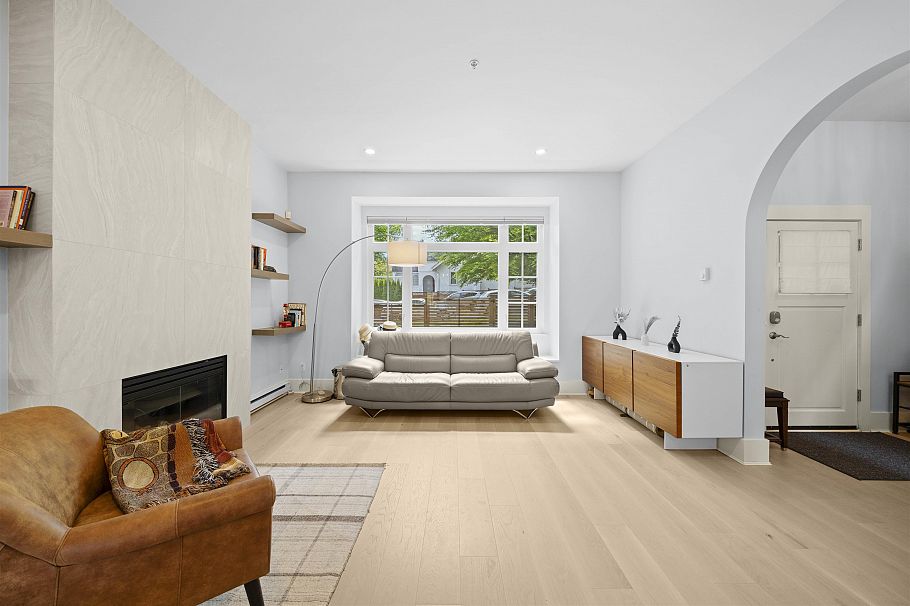 3711 W 11th Avenue Vancouver, BC - 2