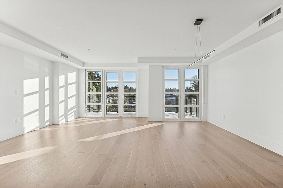 402 6168 East Boulevard Vancouver, BC - 2