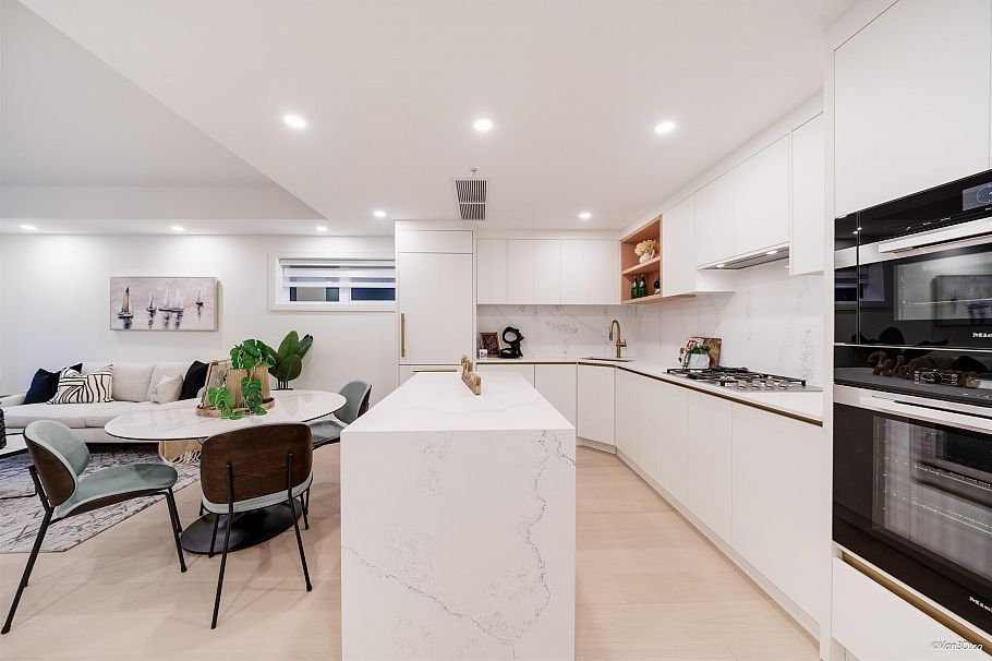 105 918 W 32nd Avenue Vancouver, BC - 11