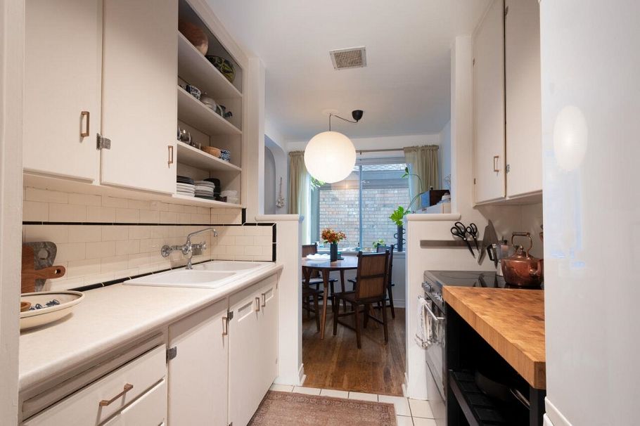 103 985 Jervis Street Vancouver, BC - 13