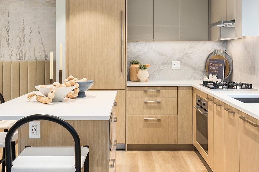 1107 5860 Olive Avenue Burnaby, BC - 1