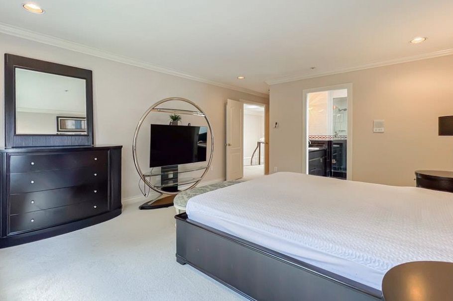 1556 W 62nd Avenue Vancouver, BC - 21