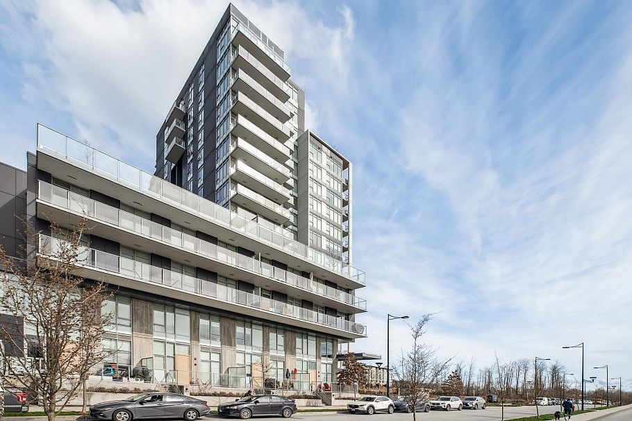 702 3581 E Kent Ave North Vancouver, BC - 35